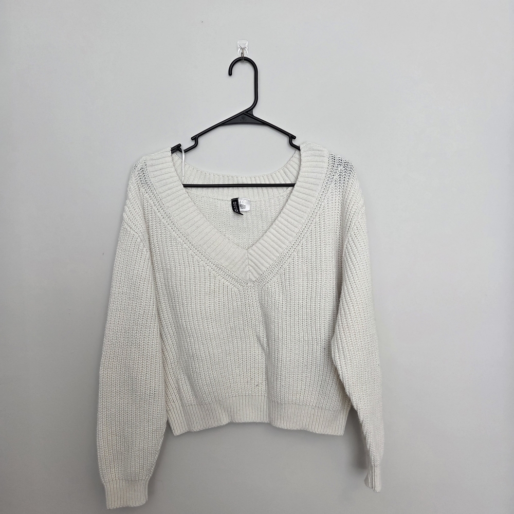 Divided Cream V-Neck Sweater